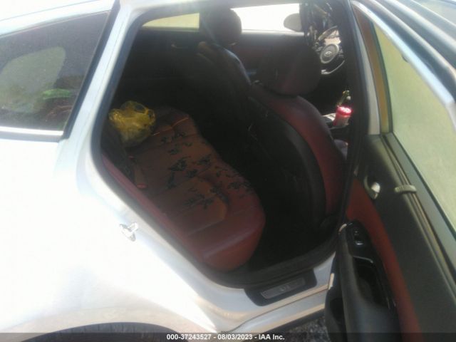 5XXGW4L26GG015449 KIA Optima