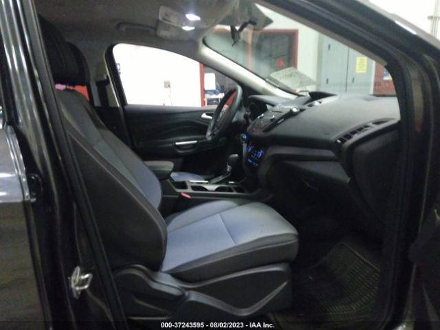 1FMCU9G94HUB81842 Ford ESCAPE SE