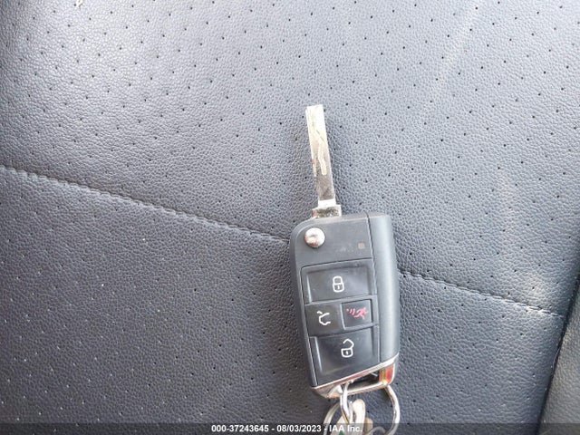 3VV3B7AX4KM152411 Volkswagen TIGUAN SE
