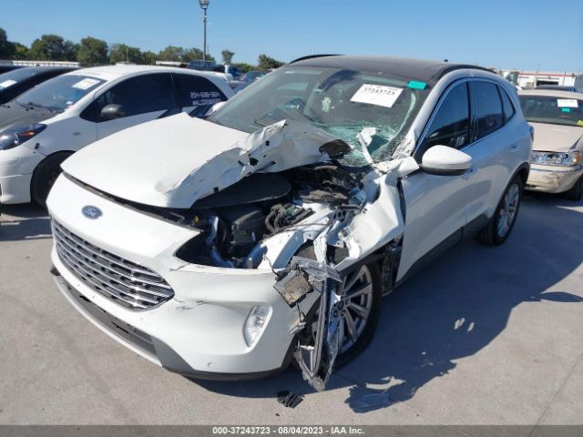 1FMCU9J97NUB55854 Ford Escape Titanium