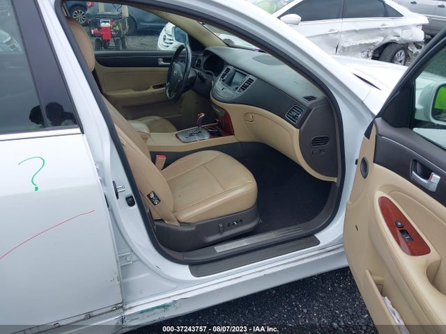 2013 HYUNDAI GENESIS 3.8L VIN: KMHGC4DDXDU258420