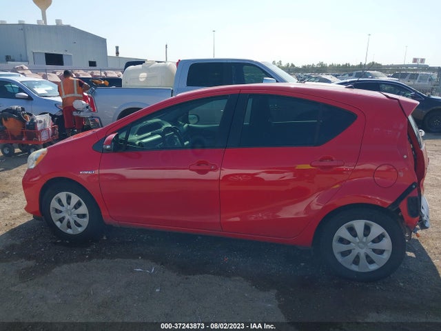 Toyota Prius C One/three/two/four 2014 JTDKDTB38E1561926 Image 15