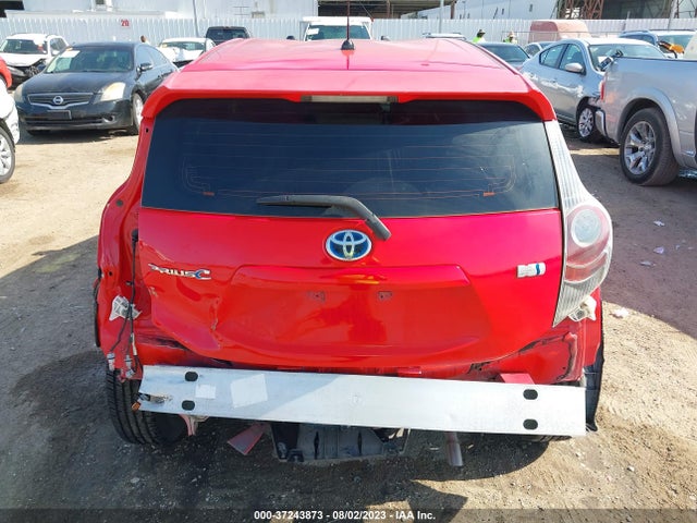 Toyota Prius C One/three/two/four 2014 JTDKDTB38E1561926 Image 17