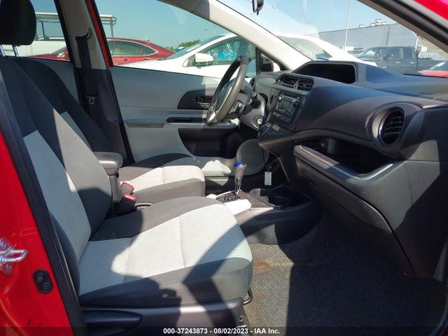 Toyota Prius C One/three/two/four 2014 JTDKDTB38E1561926 Image 5