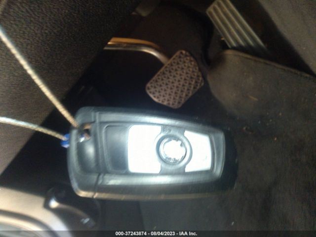 WBA3B1G55FNT01676 BMW 3 Series 320i