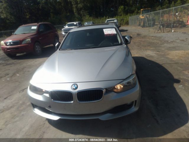 WBA3B1G55FNT01676 BMW 3 Series 320i