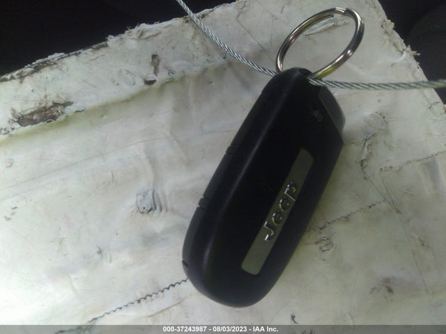 1C4RJFAG8KC775179 Jeep Grand Cherokee Laredo E