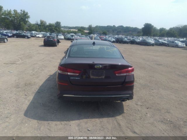 5XXGT4L38KG300843 KIA Optima Lx