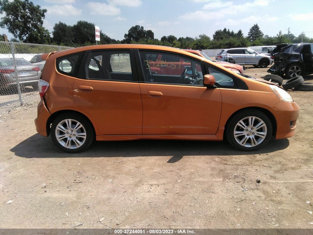 2009 HONDA FIT SPORT VIN: JHMGE88489S025816