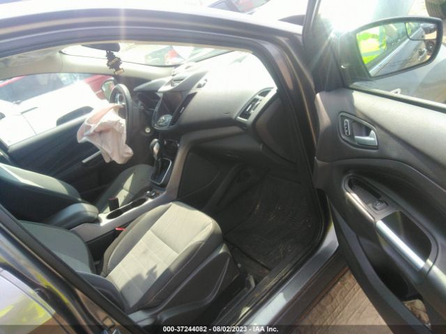 1FMCU0GX0EUB82573 Ford ESCAPE SE