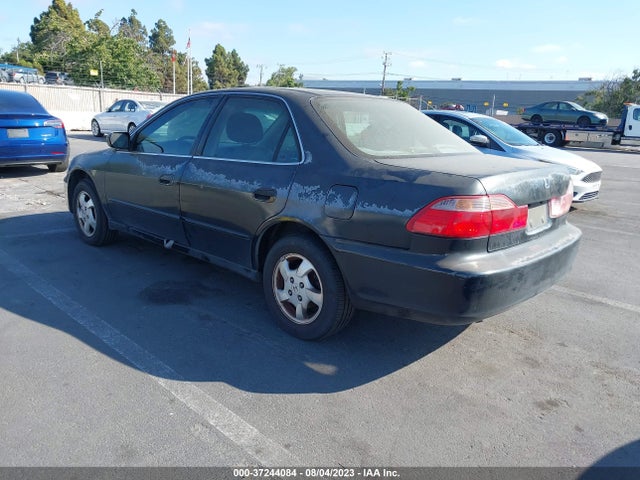 1998 HONDA ACCORD SDN EX VIN: 1HGCG5550WA114689