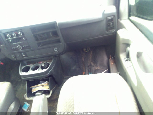 Chevrolet Express 2500 Work Van 2014 1GCWGFCAXE1104624 Image 5