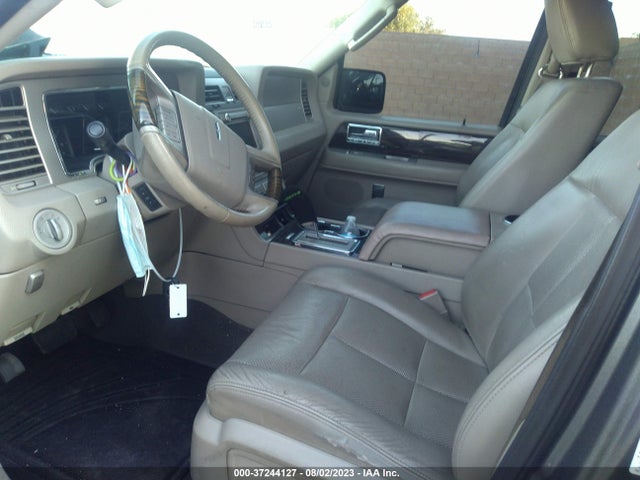 2010 Lincoln Navigator მანქანა იყიდება აუქციონზე, vin: 5LMJJ2H57AEJ02535, აუქციონის ნომერი: 37244127