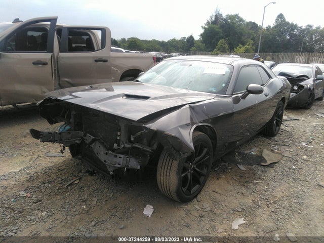 Dodge Challenger Sxt 2018 2C3CDZAG7JH131820 Image 2