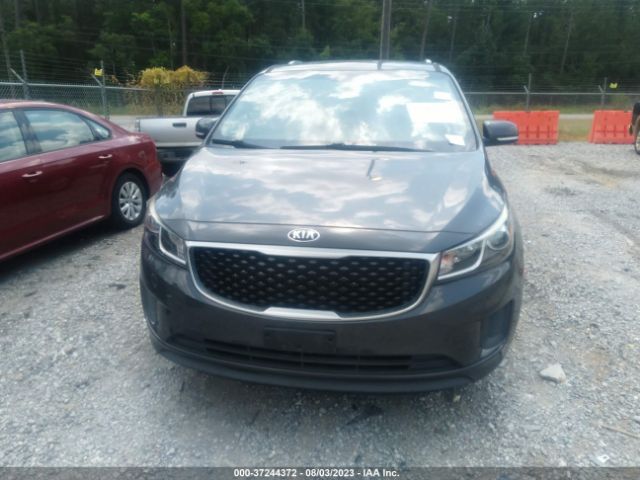 KNDMB5C16G6200983 KIA SEDONA LX