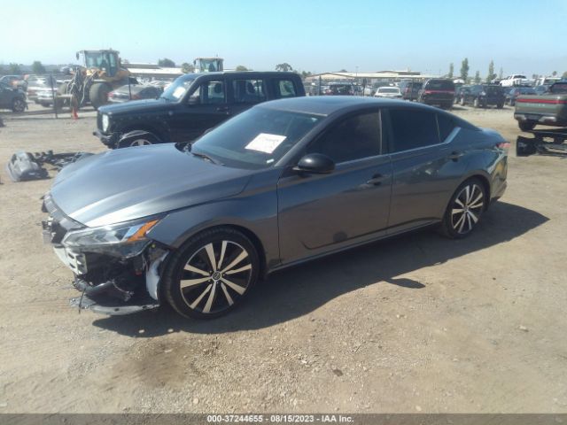 1N4AL4CVXLC155965 Nissan Altima 2.0 Sr