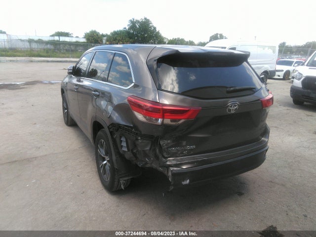 2017 TOYOTA HIGHLANDER LE VIN: 5TDZARFH8HS026800