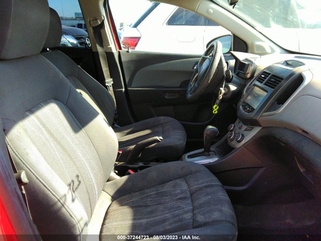 Chevrolet SONIC LT 2016 1G1JC5SH5G4130671 Image 5