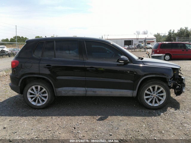 WVGBV7AX1HK052182 Volkswagen TIGUAN