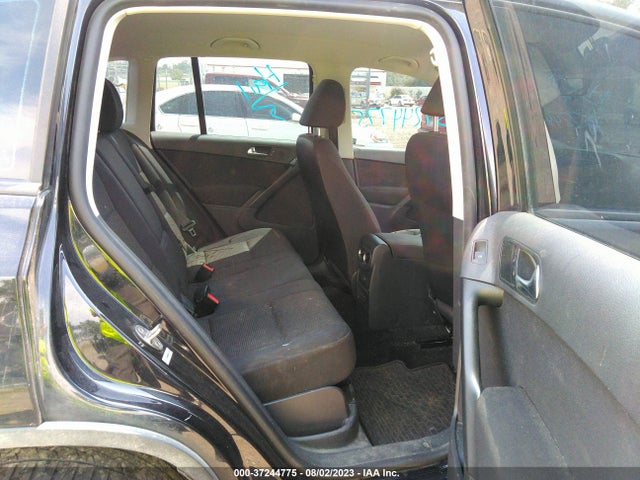WVGBV7AX1HK052182 Volkswagen TIGUAN