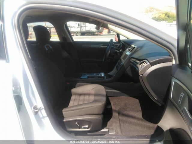 3FA6P0HD4KR276557 Ford FUSION SE