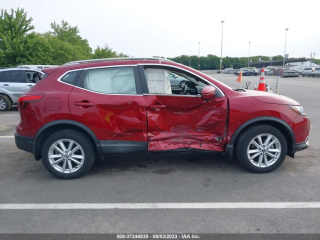JN1BJ1CR8KW331532 Nissan Rogue Sport Sv