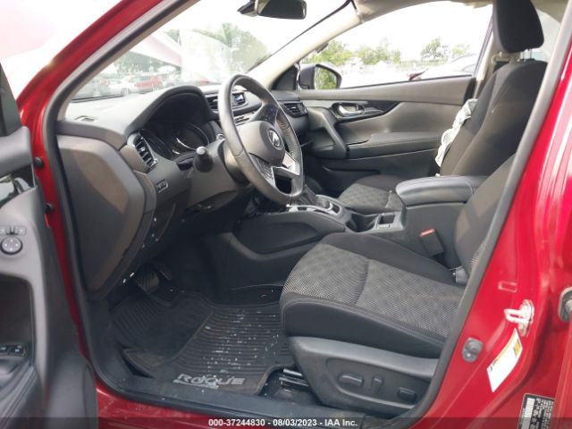 JN1BJ1CR8KW331532 Nissan Rogue Sport Sv