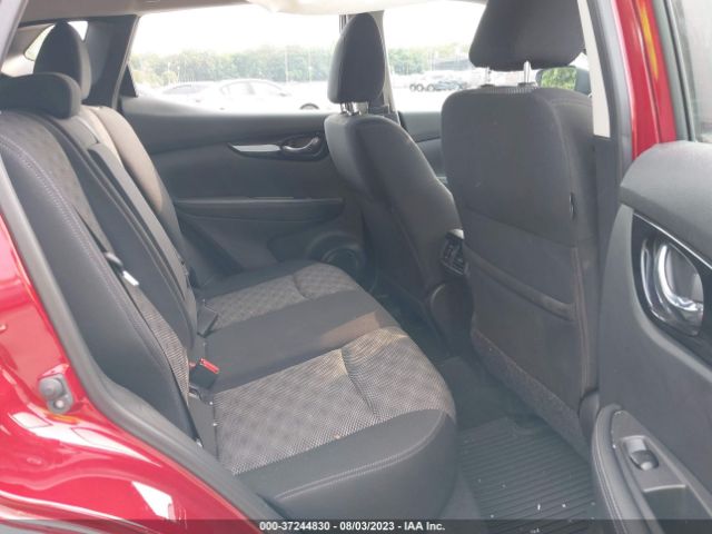 JN1BJ1CR8KW331532 Nissan Rogue Sport Sv