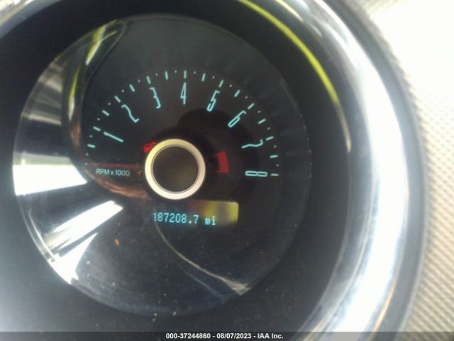 1ZVBP8AM3E5208689 Ford Mustang V6