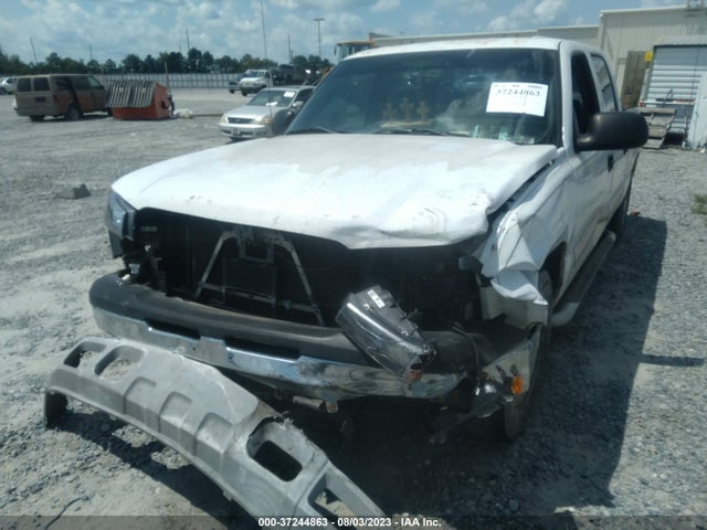2005 CHEVROLET SILVERADO 1500 LS VIN: 2GCEC13T751337902
