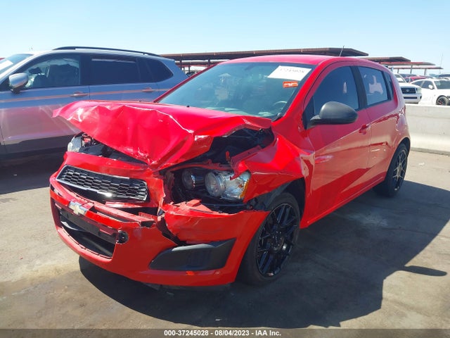 Chevrolet Sonic Ls Auto 2015 1G1JA6SG2F4183488 Image 2