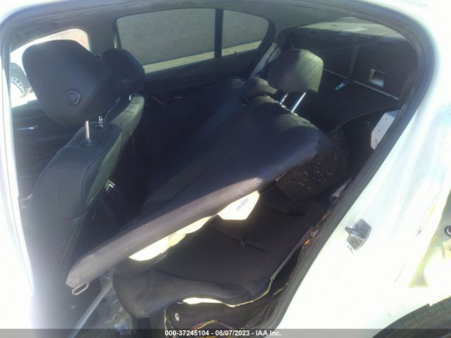 WBA8E1G55HNU15371 BMW 3 Series 320i