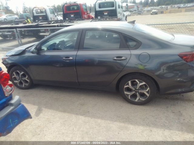 3KPF24AD1ME355060 KIA Forte Lxs