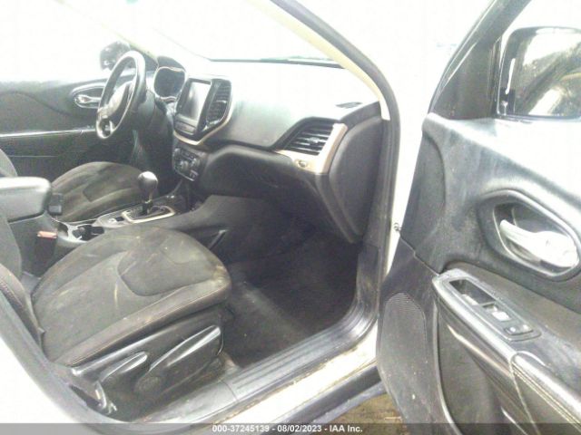 1C4PJMCS4GW242443 Jeep Cherokee Latitude