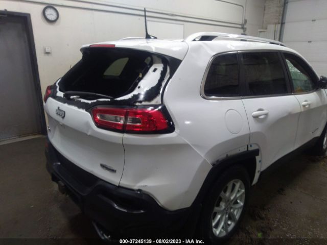 1C4PJMCS4GW242443 Jeep Cherokee Latitude