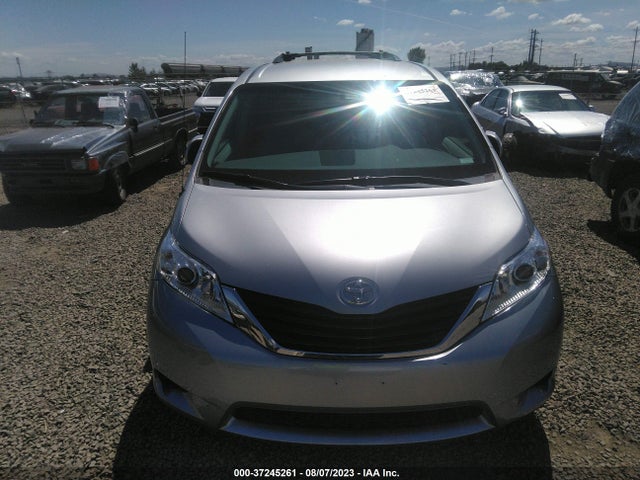 Toyota SIENNA LE 2014 5TDKK3DC3ES447662 Image 13
