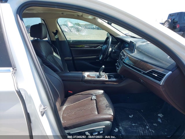 WBA7F2C55GG421002 BMW 7 Series 750i Xdrive