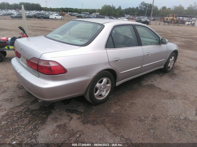 1998 HONDA ACCORD SDN EX VIN: 1HGCG1652WA003794