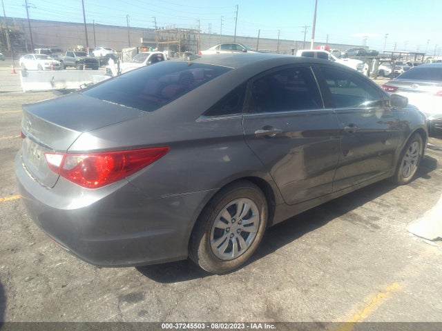 2013 HYUNDAI SONATA GLS PZEV VIN: 5NPEB4AC8DH573303