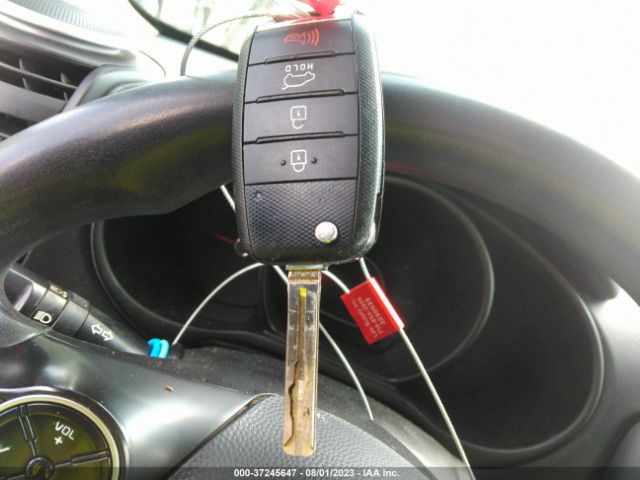 KNDJN2A20F7765517 KIA Soul Base