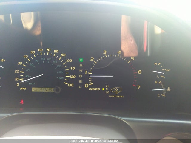 2001 LEXUS LX 470 VIN: JTJHT00W113501703