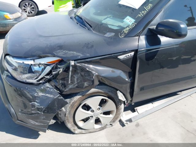 KNDJN2A2XF7804890 KIA Soul Base