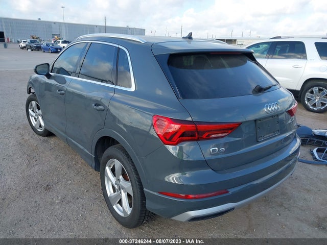WA1AECF39L1114368 Audi Q3 PREMIUM