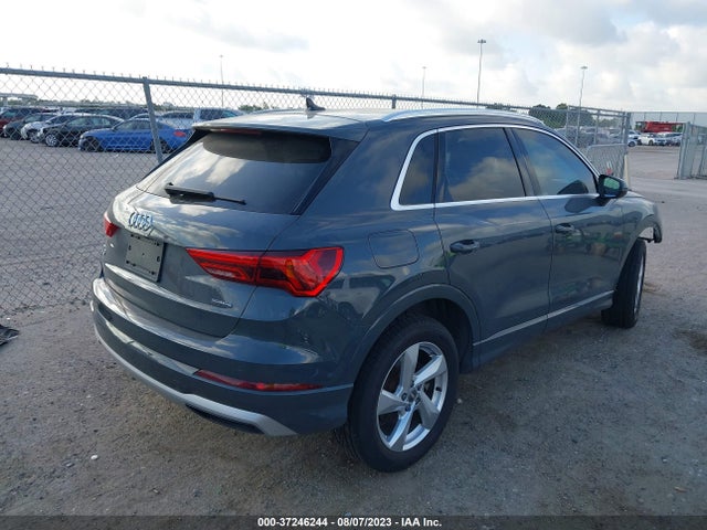 WA1AECF39L1114368 Audi Q3 PREMIUM
