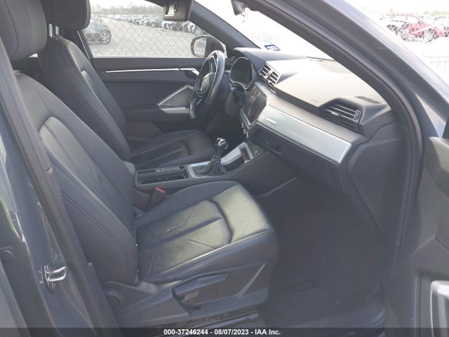 WA1AECF39L1114368 Audi Q3 PREMIUM