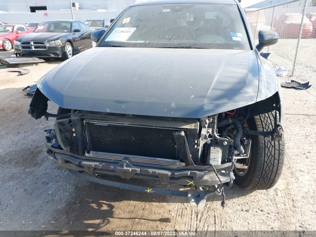 WA1AECF39L1114368 Audi Q3 PREMIUM