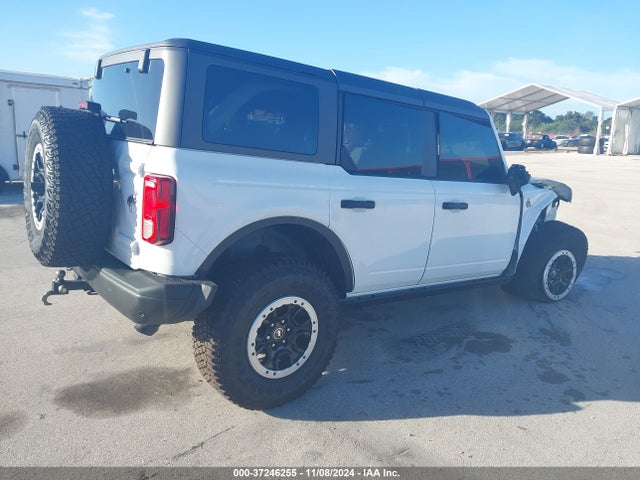 Ford Bronco Black Diamond 2023 1FMEE5DP9PLB44453 Image 4