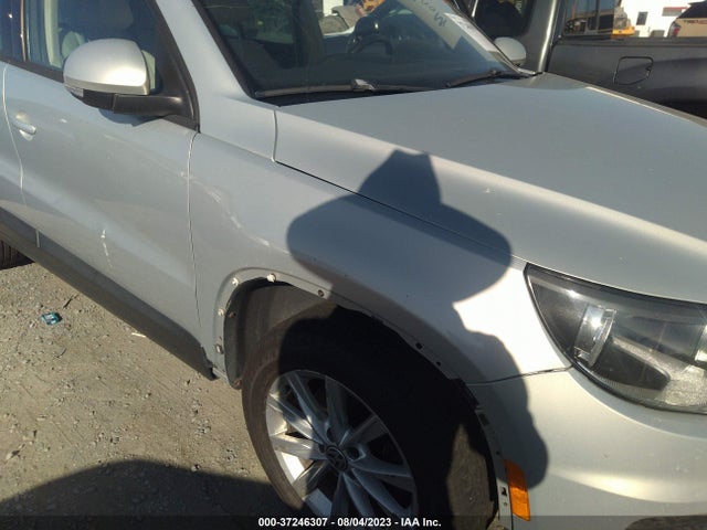 WVGBV3AX8EW502939 Volkswagen TIGUAN SE