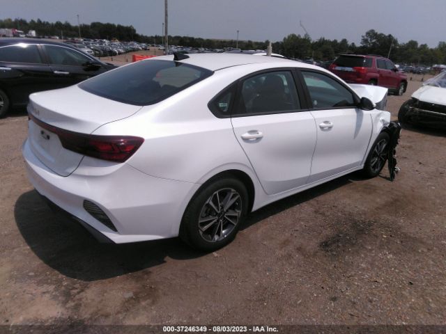 3KPF24ADXNE467759 KIA Forte Lxs