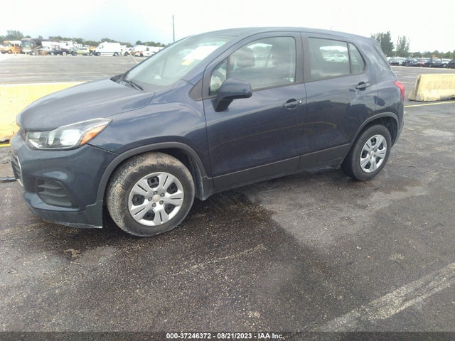 Chevrolet TRAX LS 2018 3GNCJKSB0JL346162 Image 2